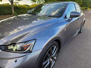 Lexus IS 2.5 300h F Sport E-CVT Euro 6 (s/s) 4dr