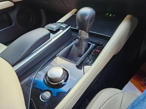 Lexus GS 2.5 250 V6 Luxury AUTO EURO 5 4dr