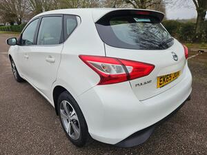 Nissan Pulsar 1.2 DIG-T Acenta XTRON EURO 5 (s/s) 5dr EURO 5