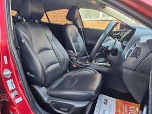 Mazda Mazda3 2.2 SKYACTIV-D Sport NAV AUTO EURO 6 (s/s) 5dr