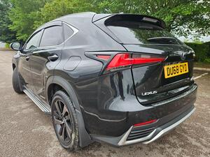Lexus NX 2.5 300H Sport E-CVT 4WD EURO 6 (s/s) 5dr