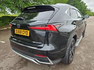 Lexus NX 2.5 300H Sport E-CVT 4WD EURO 6 (s/s) 5dr