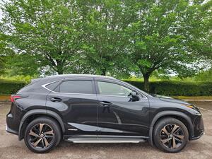 Lexus NX 2.5 300H Sport E-CVT 4WD EURO 6 (s/s) 5dr
