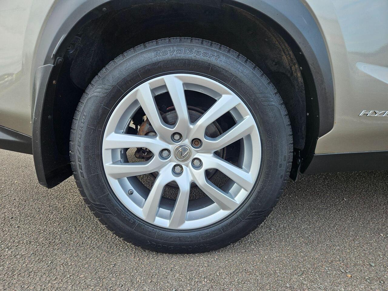 Lexus NX 2.5 300h Luxury E-CVT 4WD Euro 6 (s/s) 5dr