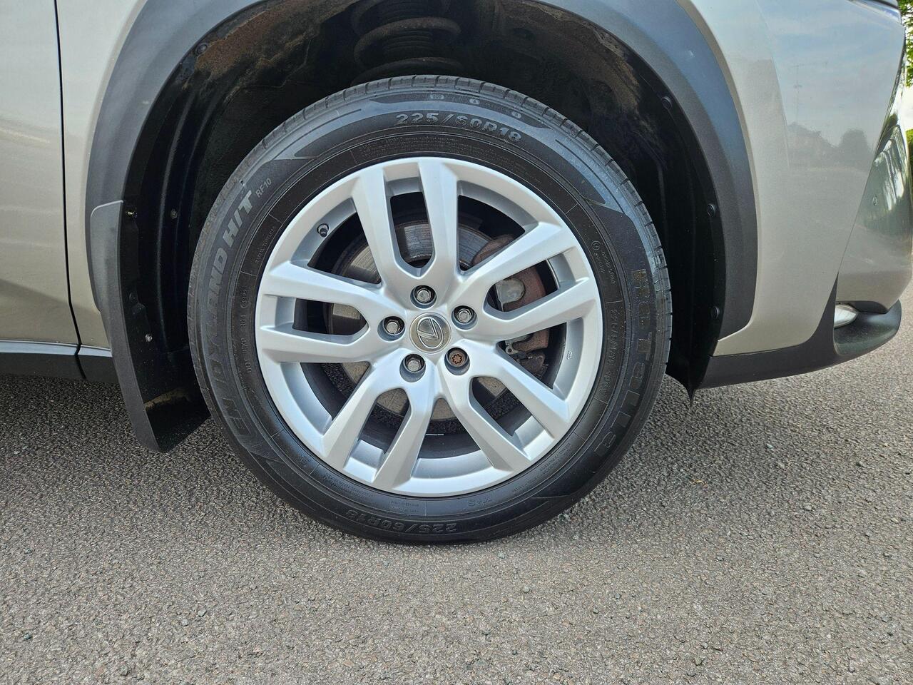 Lexus NX 2.5 300h Luxury E-CVT 4WD Euro 6 (s/s) 5dr