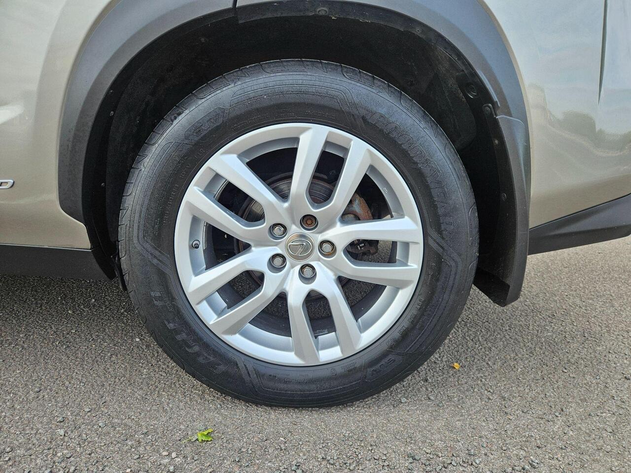 Lexus NX 2.5 300h Luxury E-CVT 4WD Euro 6 (s/s) 5dr