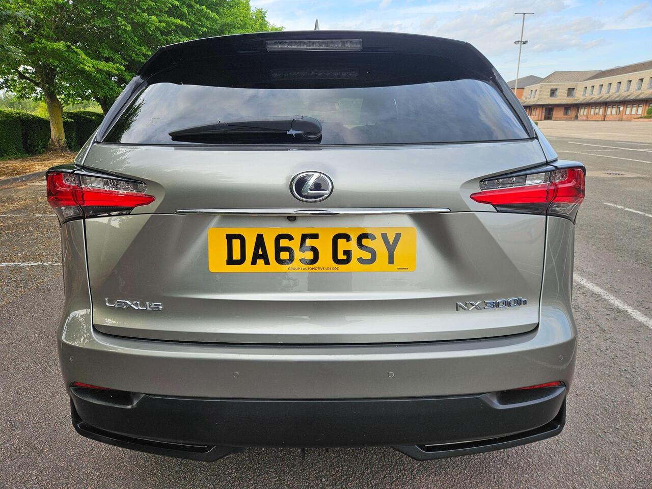 Lexus NX 2.5 300h Luxury E-CVT 4WD Euro 6 (s/s) 5dr