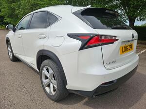 Lexus NX 2.5 300H Premier E-CVT 4WD EURO 6 (s/s) 5dr