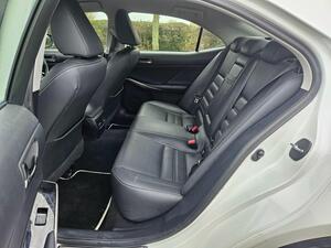 Lexus IS 2.5 300H Executive Edition E-CVT EURO 5 (s/s) 4dr