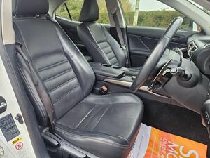 Lexus IS 2.5 300H Executive Edition E-CVT EURO 5 (s/s) 4dr