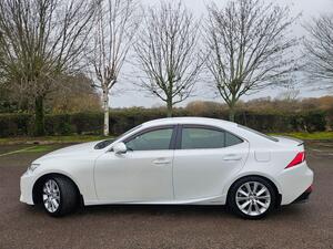 Lexus IS 2.5 300H Executive Edition E-CVT EURO 5 (s/s) 4dr