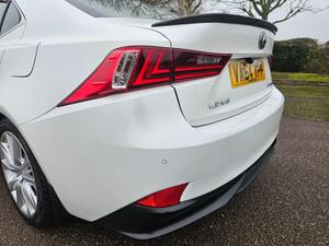 Lexus IS 2.5 300H Executive Edition E-CVT EURO 5 (s/s) 4dr