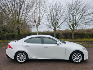 Lexus IS 2.5 300H Executive Edition E-CVT EURO 5 (s/s) 4dr