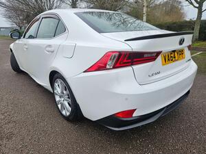 Lexus IS 2.5 300H Executive Edition E-CVT EURO 5 (s/s) 4dr