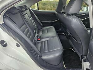 Lexus IS 2.5 300H Executive Edition E-CVT EURO 5 (s/s) 4dr
