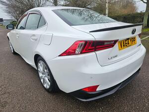 Lexus IS 2.5 300H Executive Edition E-CVT EURO 5 (s/s) 4dr