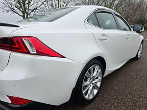 Lexus IS 2.5 300H Executive Edition E-CVT EURO 5 (s/s) 4dr