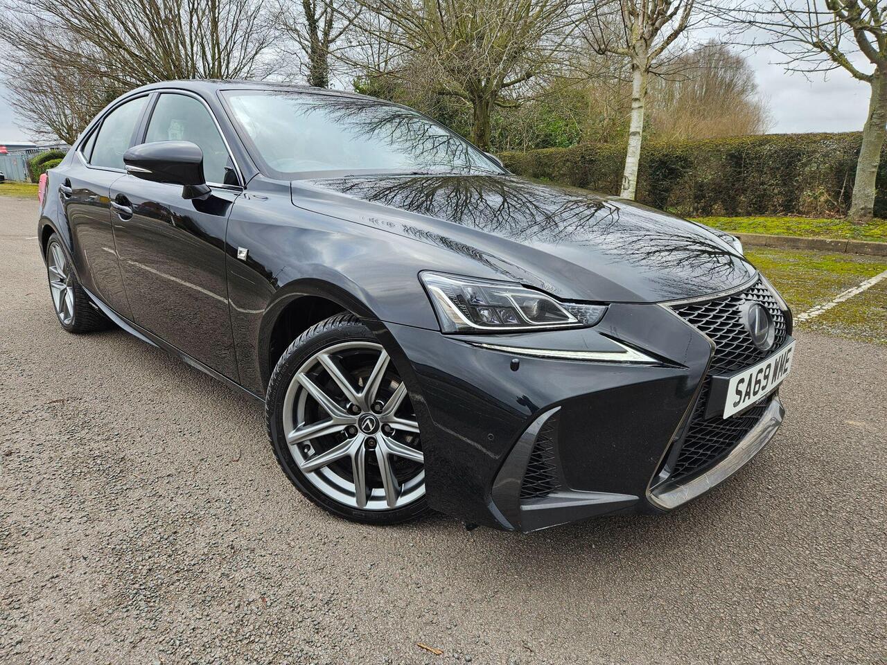 Lexus IS 2.5 300H F Sport E-CVT EURO 6 (s/s) 4dr