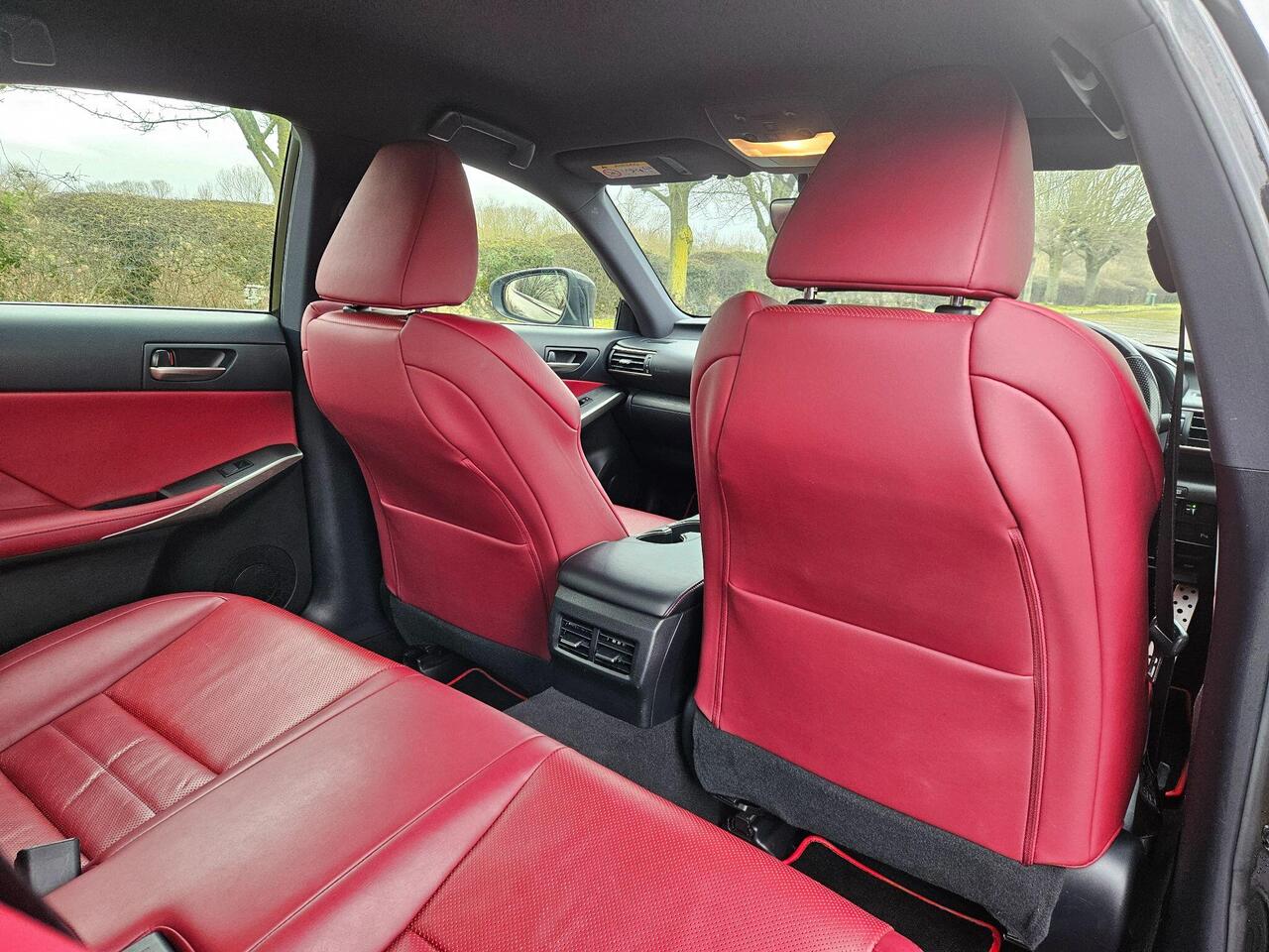 Lexus IS 2.5 300H F Sport E-CVT EURO 6 (s/s) 4dr