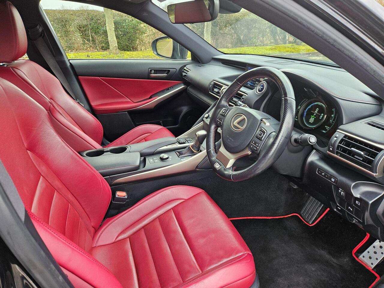 Lexus IS 2.5 300H F Sport E-CVT EURO 6 (s/s) 4dr