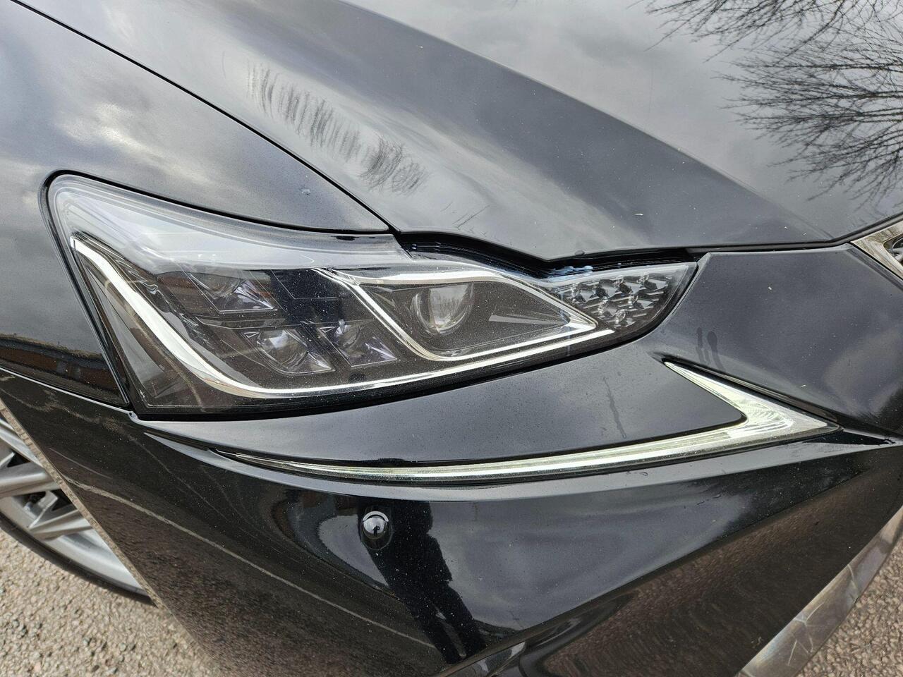 Lexus IS 2.5 300H F Sport E-CVT EURO 6 (s/s) 4dr