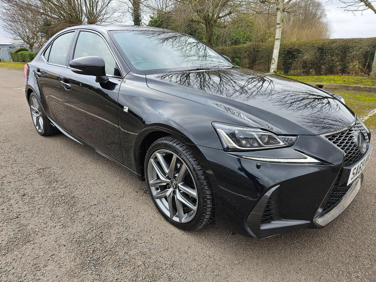Lexus IS 2.5 300H F Sport E-CVT EURO 6 (s/s) 4dr