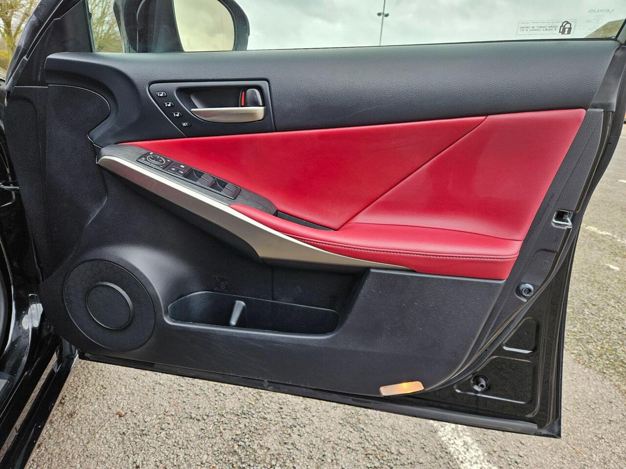 Lexus IS 2.5 300H F Sport E-CVT EURO 6 (s/s) 4dr