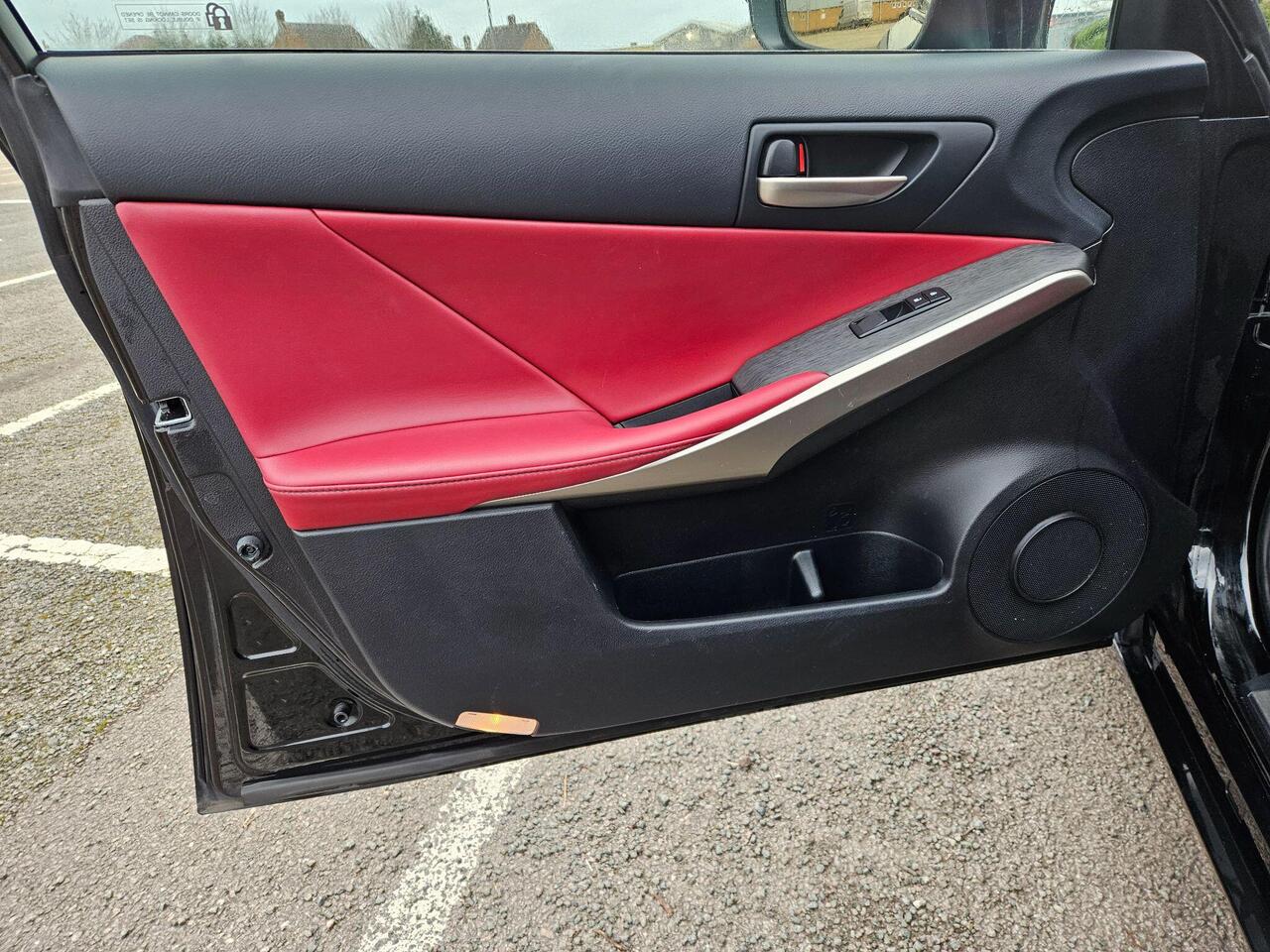 Lexus IS 2.5 300H F Sport E-CVT EURO 6 (s/s) 4dr