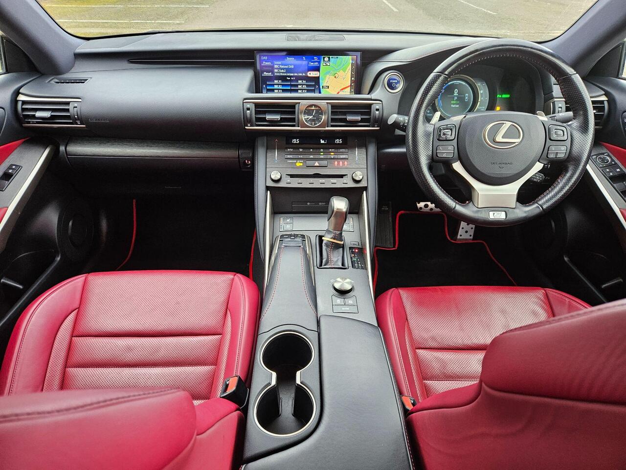 Lexus IS 2.5 300H F Sport E-CVT EURO 6 (s/s) 4dr