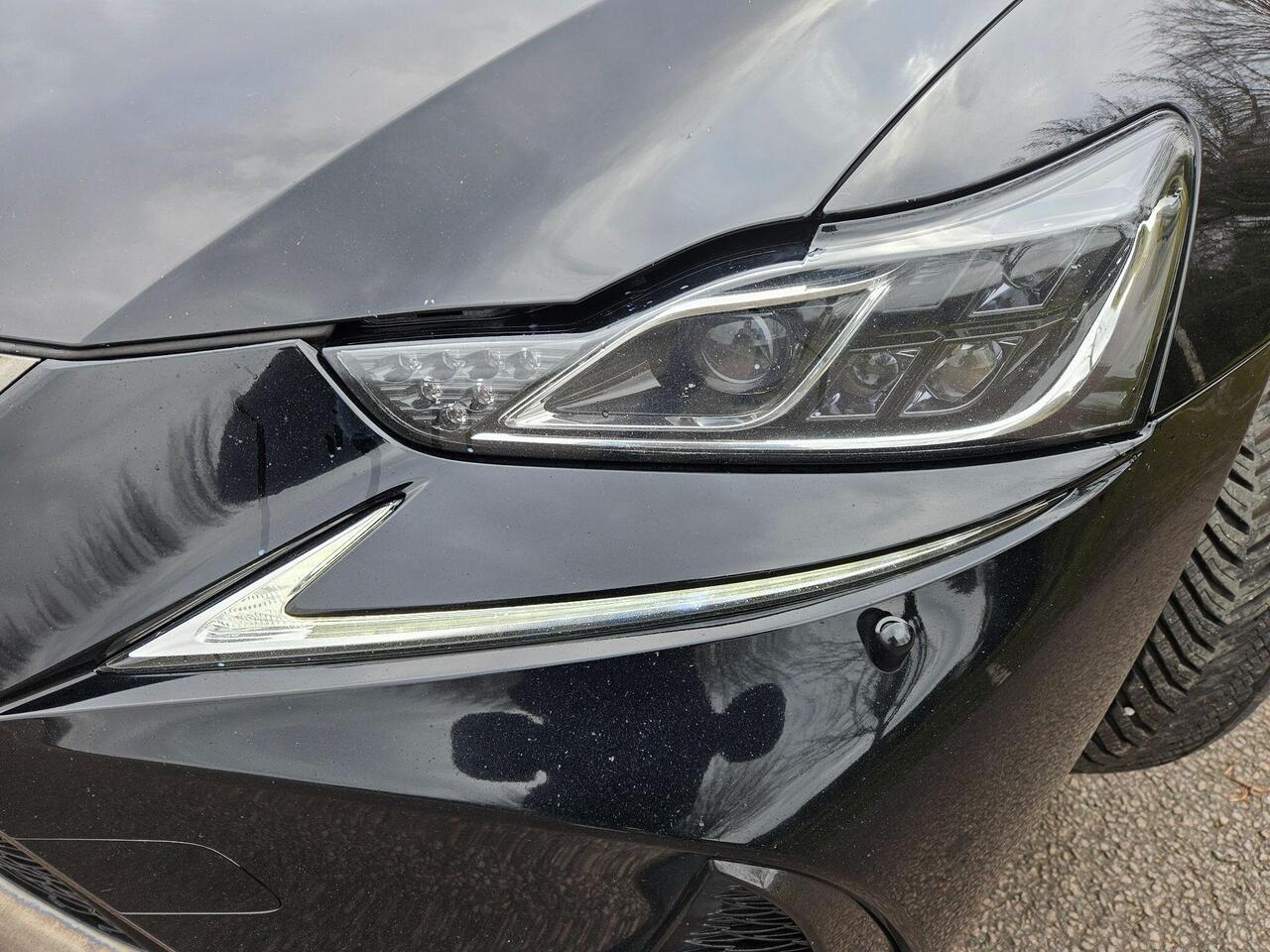 Lexus IS 2.5 300H F Sport E-CVT EURO 6 (s/s) 4dr