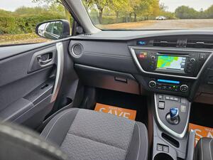 Toyota Auris 1.8 VVT-h ICON PLUS CVT EURO 5 (s/s) 5dr
