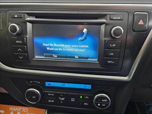 Toyota Auris 1.8 VVT-h ICON PLUS CVT EURO 5 (s/s) 5dr