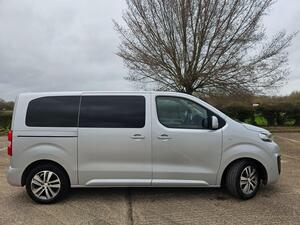 Peugeot Traveller 2.0 BlueHDi Allure Standard MPV EAT8 MWB EURO 6 (s/s) 5dr