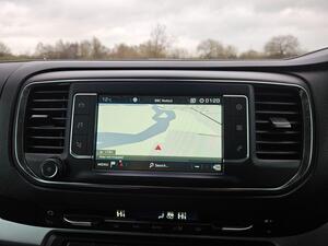 Peugeot Traveller 2.0 BlueHDi Allure Standard MPV EAT8 MWB EURO 6 (s/s) 5dr