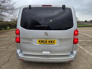 Peugeot Traveller 2.0 BlueHDi Allure Standard MPV EAT8 MWB EURO 6 (s/s) 5dr