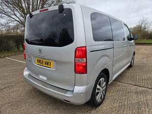 Peugeot Traveller 2.0 BlueHDi Allure Standard MPV EAT8 MWB EURO 6 (s/s) 5dr