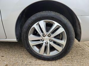 Peugeot Traveller 2.0 BlueHDi Allure Standard MPV EAT8 MWB EURO 6 (s/s) 5dr