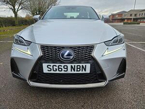 Lexus IS 2.5 300H F Sport E-CVT EURO 6 (s/s) 4dr