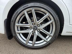 Lexus IS 2.5 300h F Sport E-CVT Euro 6 (s/s) 4dr