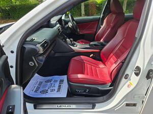 Lexus IS 2.5 300h F Sport E-CVT Euro 6 (s/s) 4dr