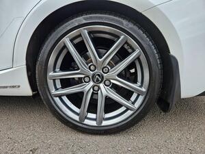 Lexus IS 2.5 300h F Sport E-CVT Euro 6 (s/s) 4dr