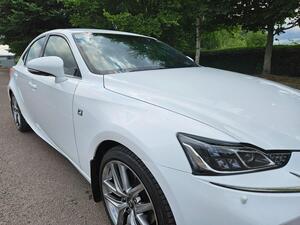 Lexus IS 2.5 300h F Sport E-CVT Euro 6 (s/s) 4dr