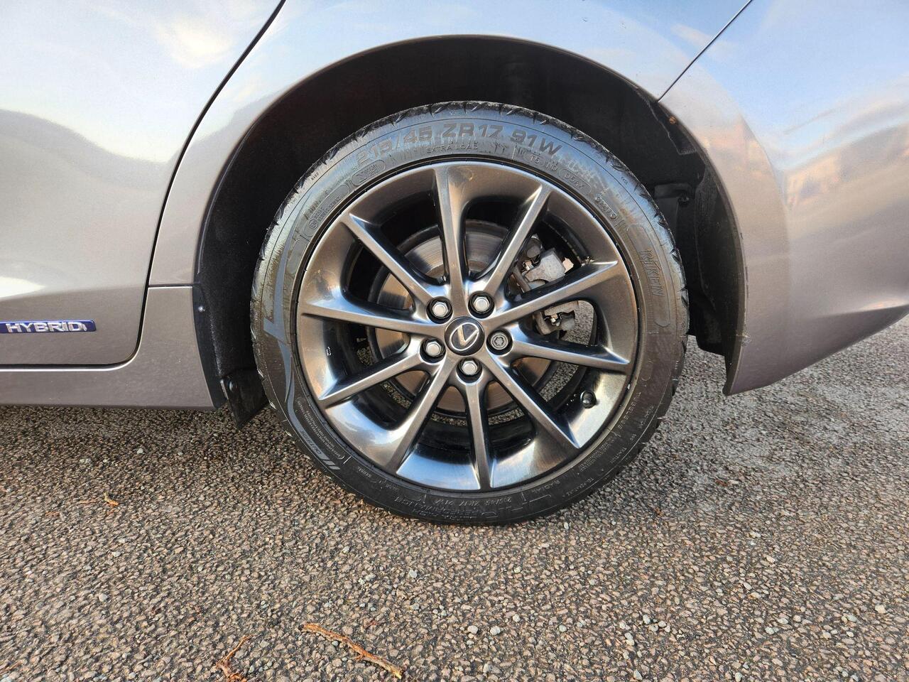 Lexus CT 1.8 200h Advance CVT Euro 5 (s/s) 5dr