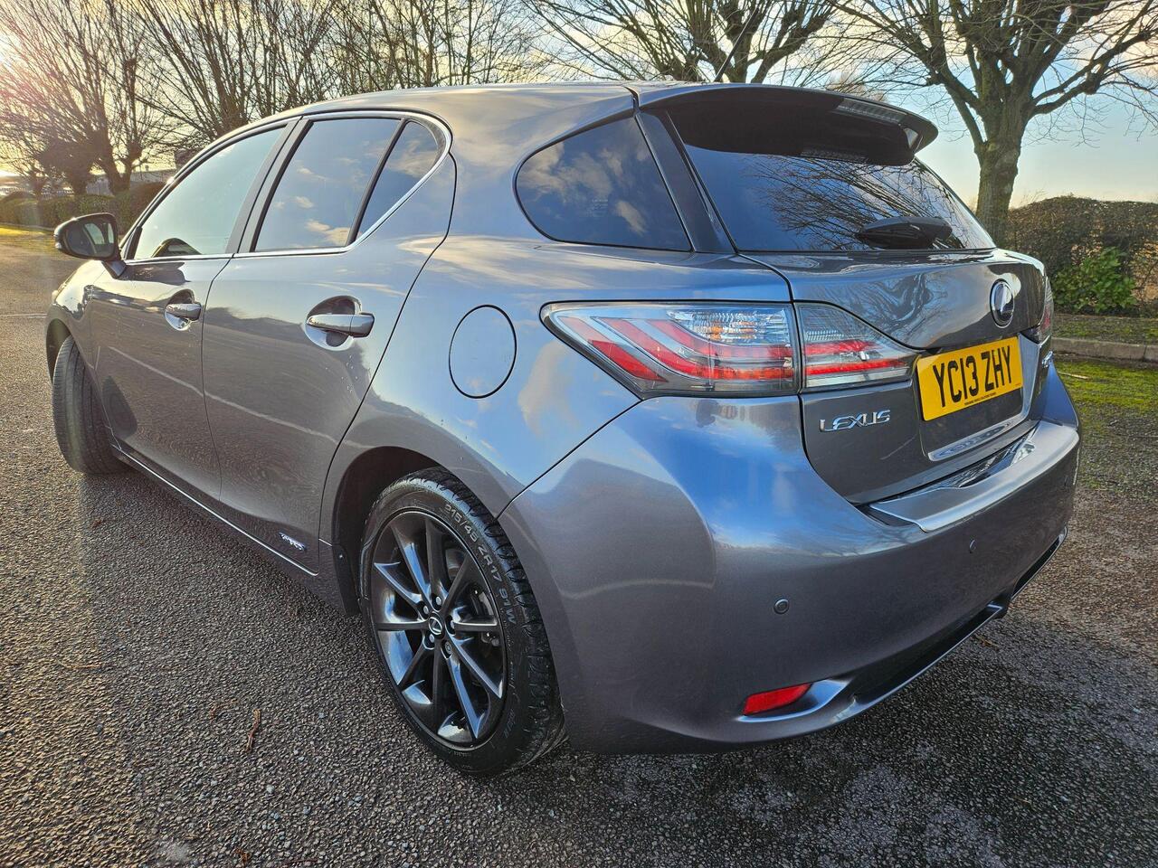 Lexus CT 1.8 200h Advance CVT Euro 5 (s/s) 5dr