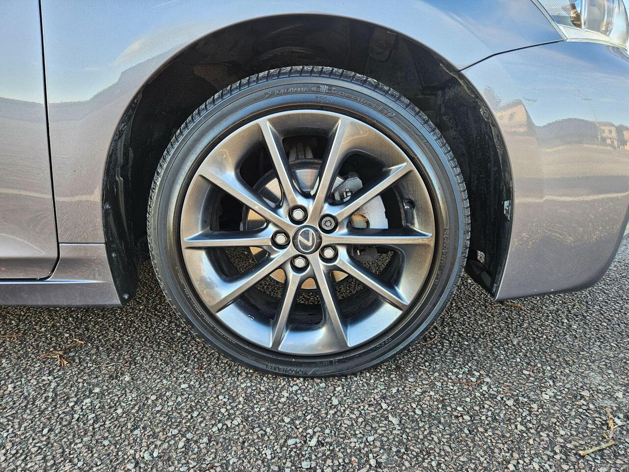 Lexus CT 1.8 200h Advance CVT Euro 5 (s/s) 5dr
