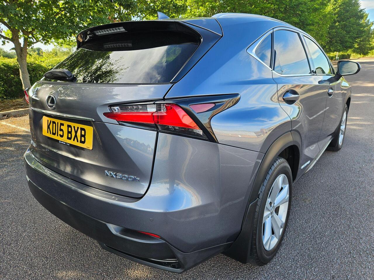 Lexus NX 2.5 300h Premier E-CVT 4WD Euro 6 (s/s) 5dr