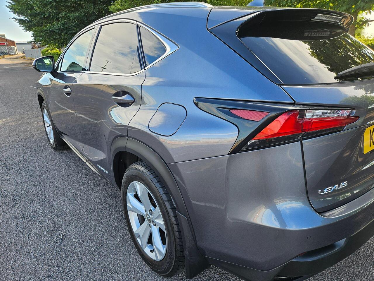Lexus NX 2.5 300h Premier E-CVT 4WD Euro 6 (s/s) 5dr