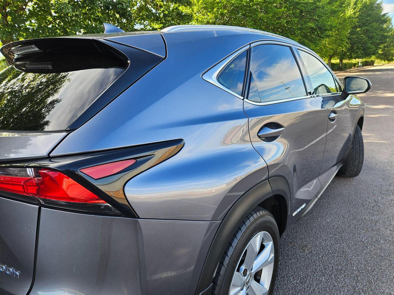 Lexus NX 2.5 300h Premier E-CVT 4WD Euro 6 (s/s) 5dr