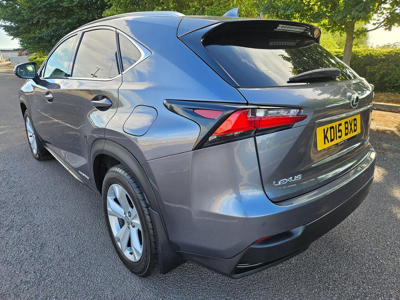 Lexus NX 2.5 300h Premier E-CVT 4WD Euro 6 (s/s) 5dr