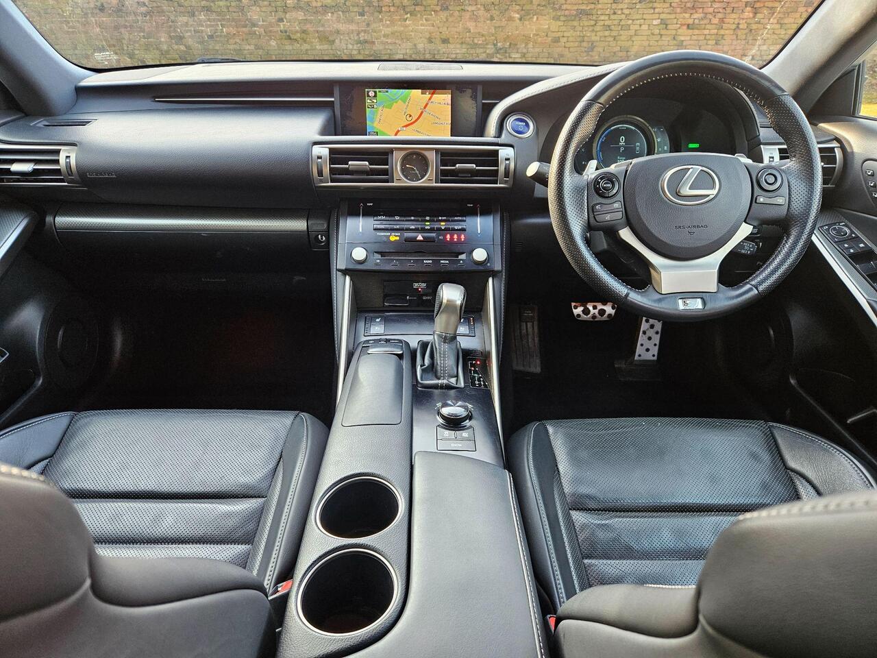 Lexus IS 2.5 300h F Sport E-CVT Euro 5 (s/s) 4dr
